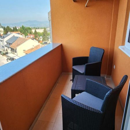 Brand New Two Bedroom And One Living Room Apartment In A Great Location! ซาราเยโว ภายนอก รูปภาพ