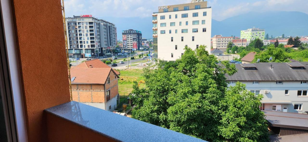 Brand New Two Bedroom And One Living Room Apartment In A Great Location! ซาราเยโว ภายนอก รูปภาพ